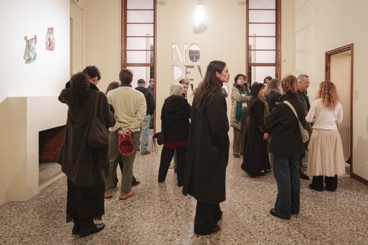 2511_TESTORI_NEVER ALONE_OPENING_001_4909