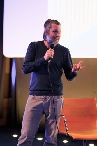 NEVEr ALONE DE SERIO-15