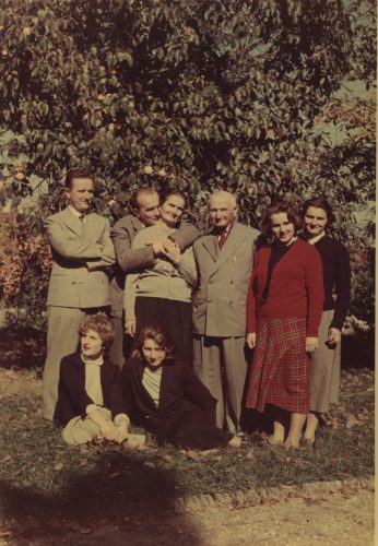 tutta la famiglia testori giardino